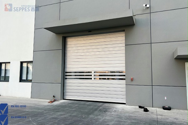 硬质快速卷帘门