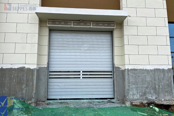 硬质快速卷帘门